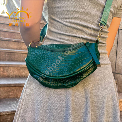 時尚馬鞍形鱷魚紋斜揹包 Fashion saddle crocodile pattern cross-body bag YYC000078