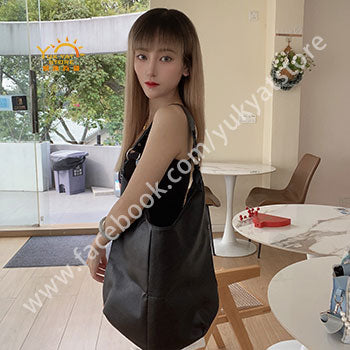 歐美時尚復古大單肩包 European and American fashion retro large shoulder bag YYC000079