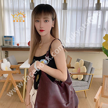 歐美時尚復古大單肩包 European and American fashion retro large shoulder bag YYC000079